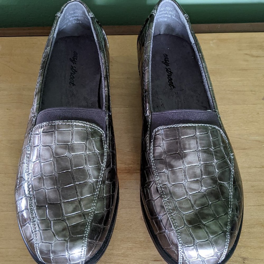Easy Street Pewter Flats